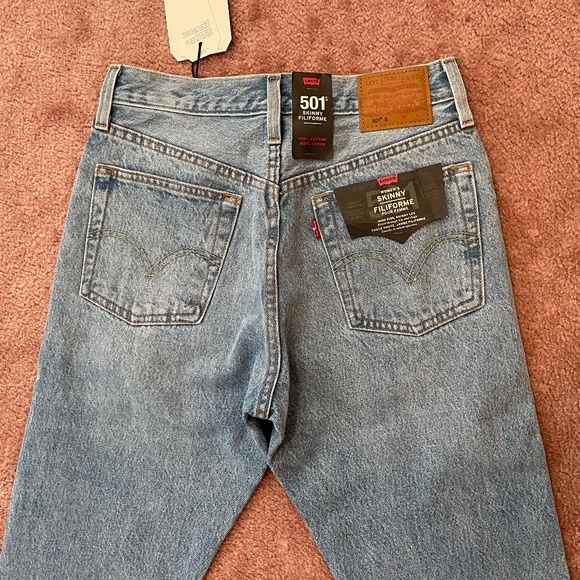 Levi 501 women's skinny jean light blue size 26 - New With Tags - Picture 6 of 13